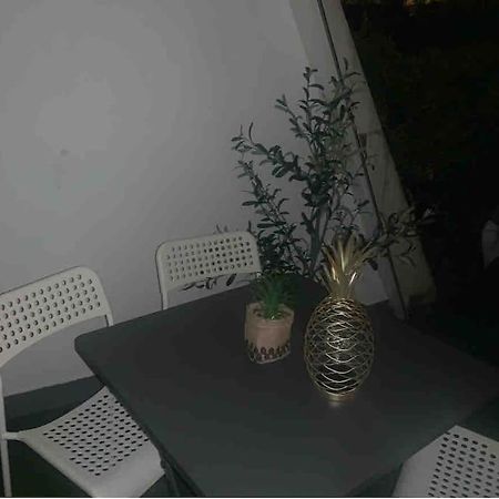 Appartement Cosy Climatise Proche Plage Ла-Гранд-Мот Экстерьер фото